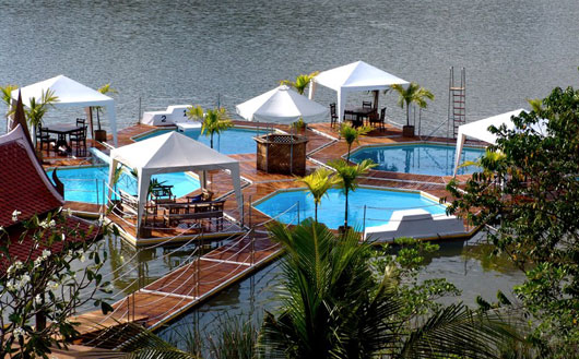 泰國(guó)水上游泳池